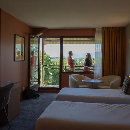 *** & Bleues Marlioz 3* 엑스레뱅